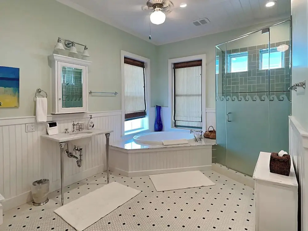 The Beachside Villa by Ryson Vacation Rentals