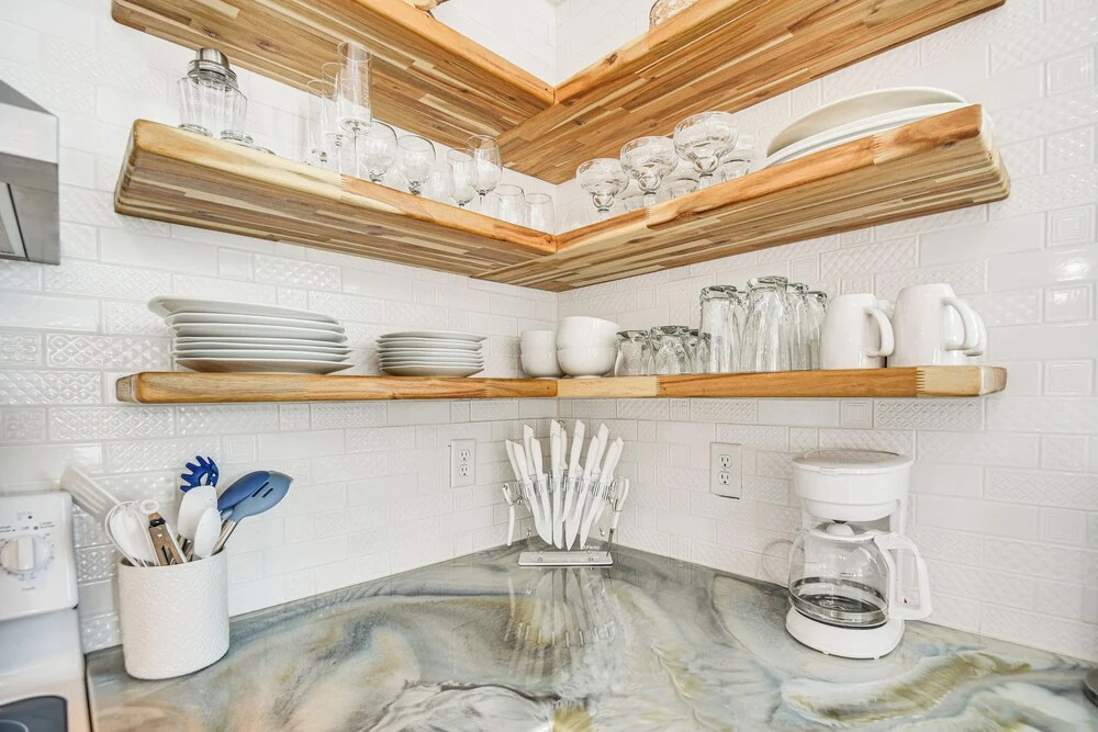 Bright Kitty Hawk Home w/ Hot Tub, Walk to Beach!