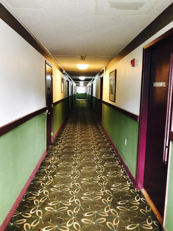 Sutton Suites Hotel