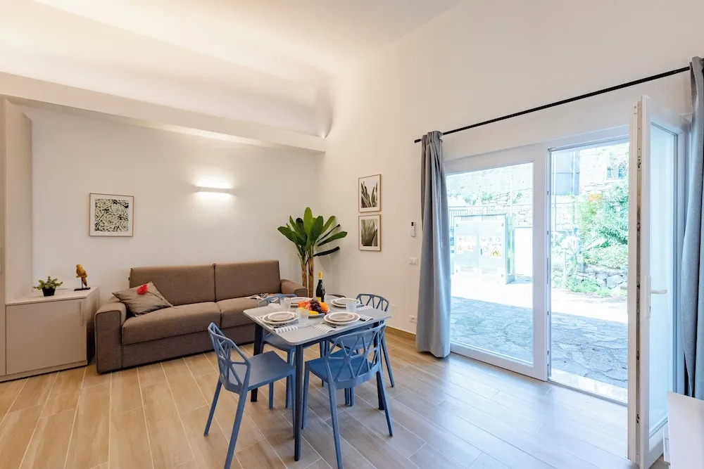 Charming Flat in Cogoleto A