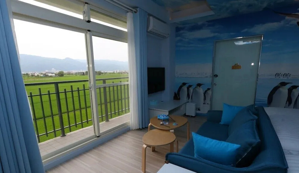 Wunan Zoo Family Homestay Hall 1