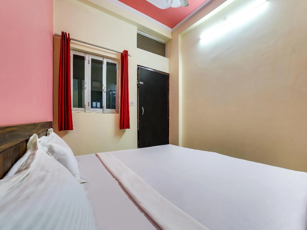 SPOT ON 36052 Hotel Sapphire