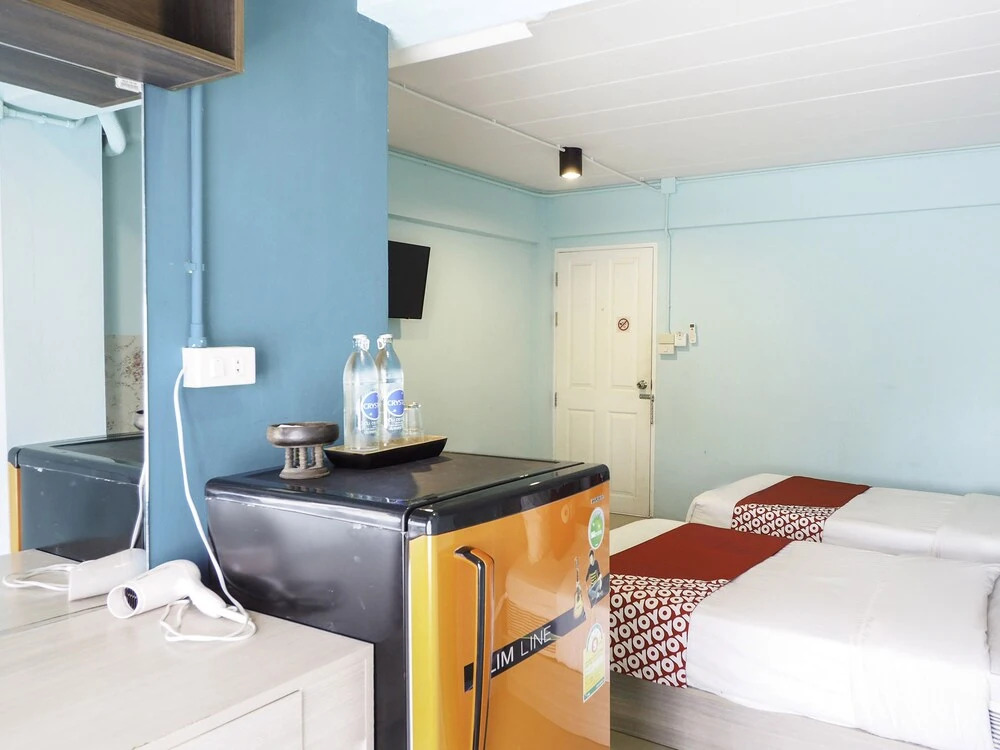 OYO 983 The Private Hotel