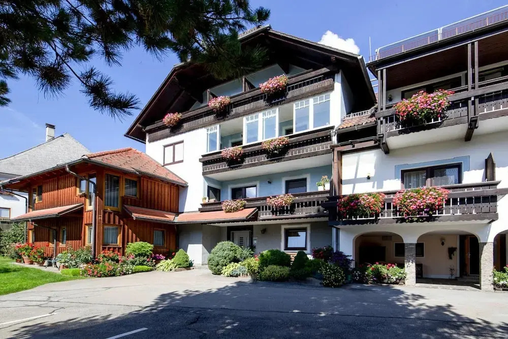 Chalet in St. Georgen Near Kreischberg