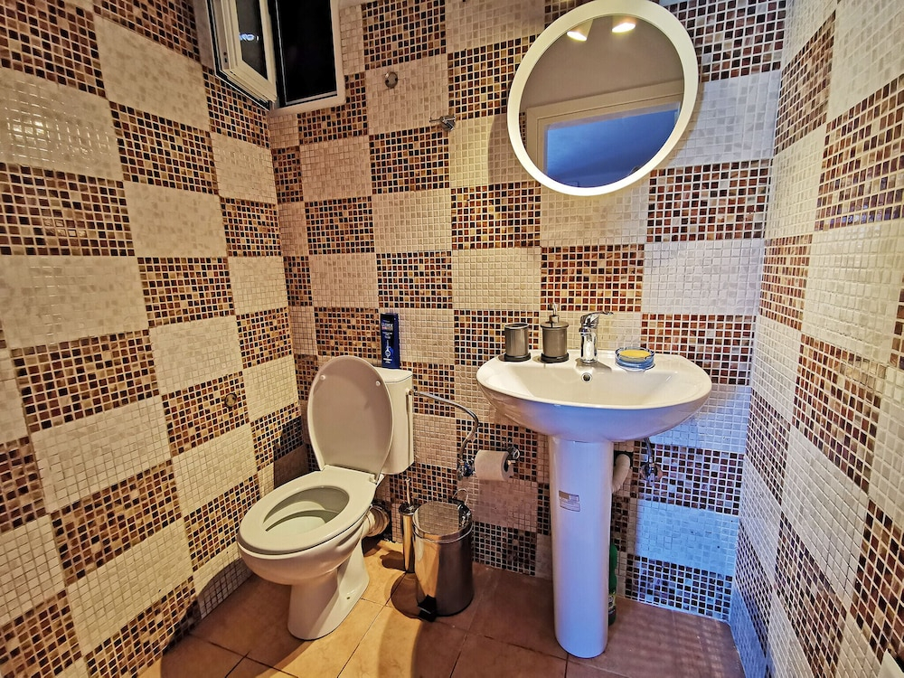 Anaroussa Diros Maisonette