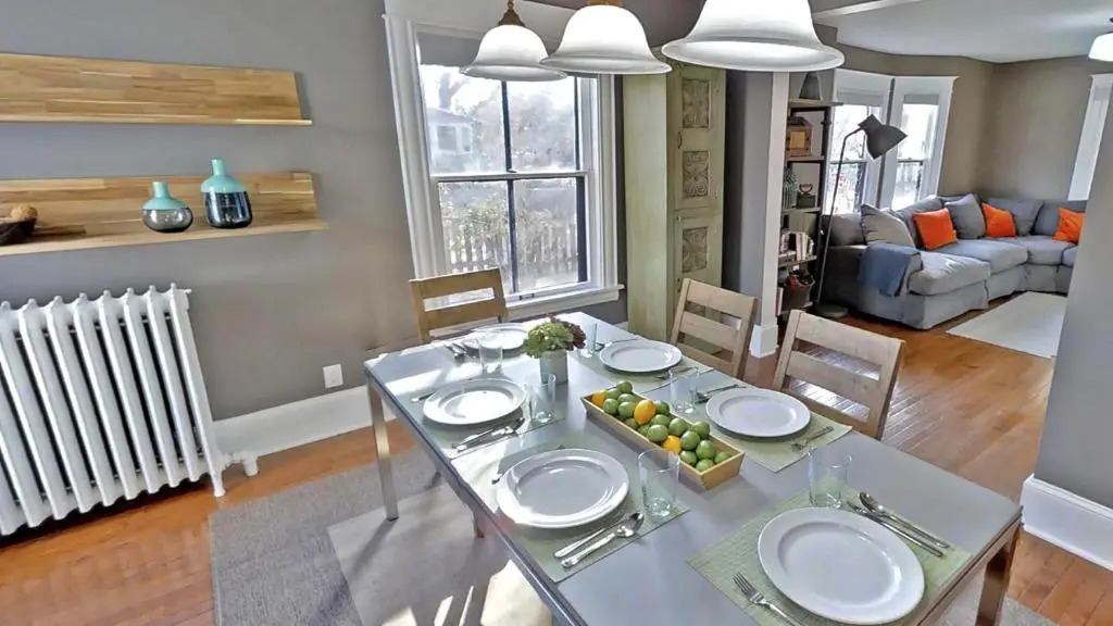 Linden Hills Luxury Charmer