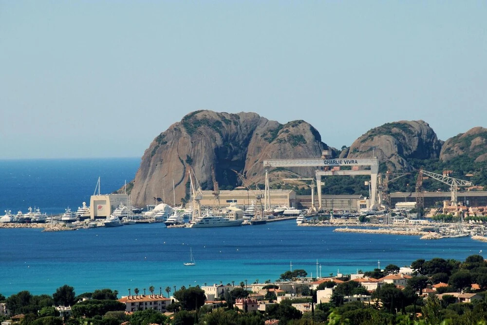 Apartment With 2 Bedrooms in La Ciotat, With Wonderful City View and W