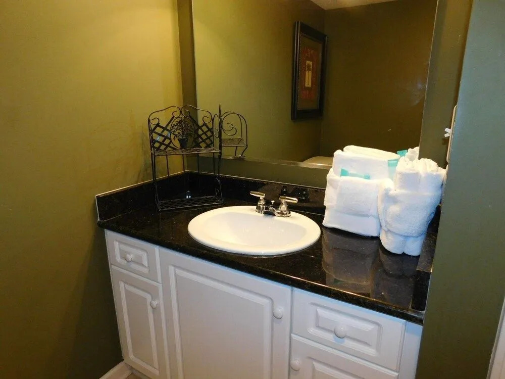 Yacht Club Villas #2-903
