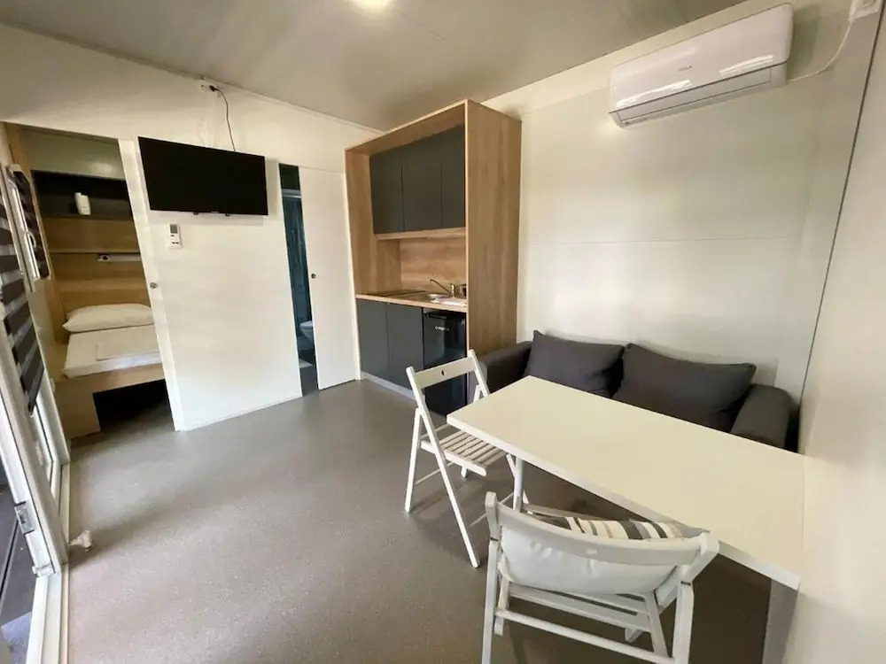 D&I Mobile Home