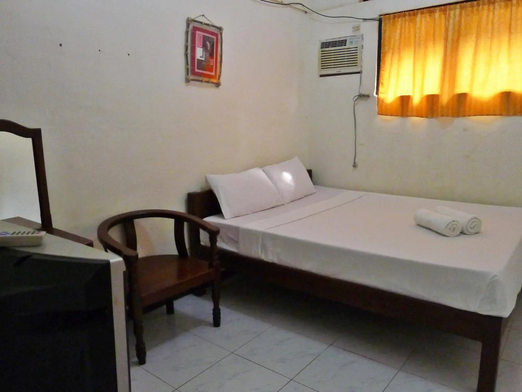 DLM Pensionne House
