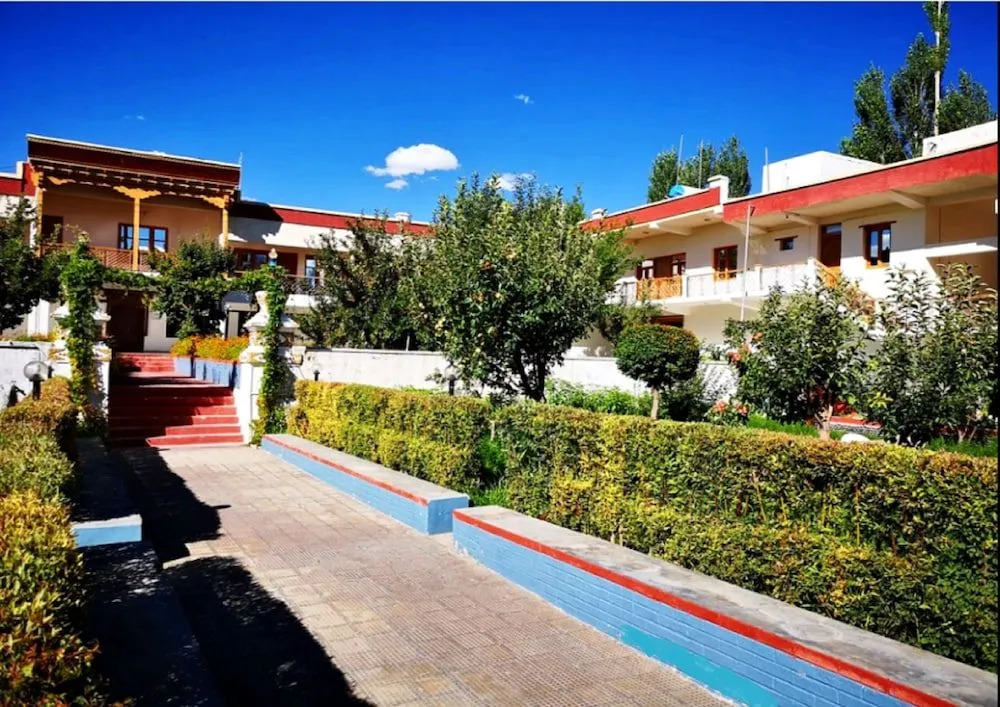 Global Family Resort - Saboo - Leh