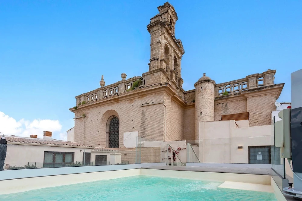 Exclusive Duplex With Private Terrace & Pool in Seville. Feria 21