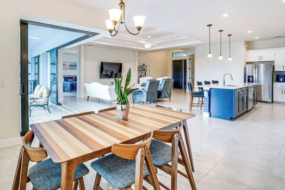 10 Mi to Beaches: Modern Retreat in Port Charlotte