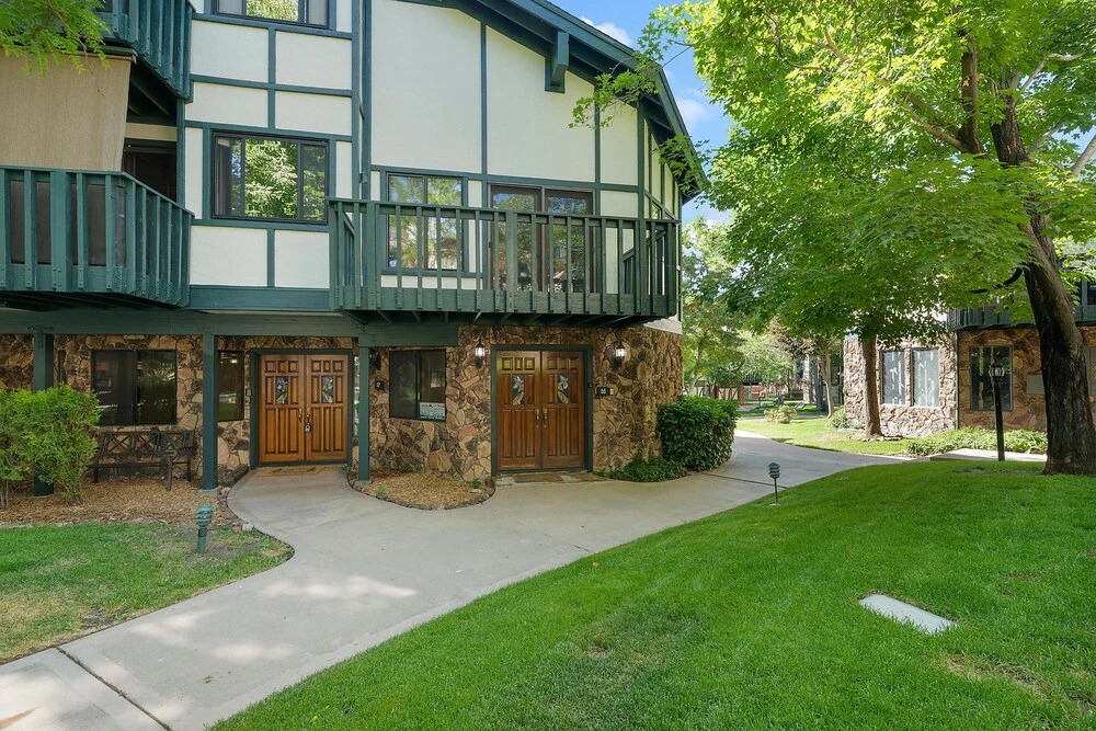 110 - Viking Bear Lair Lakeside Condo
