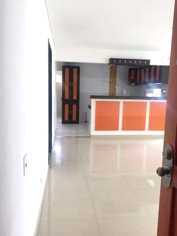Modern 3 Bedroom Apartment With Sea-beach View