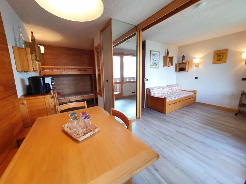 Appartement La Plagne, 1 pièce, 4 personnes - FR-1-353-74