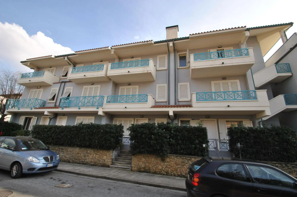 In vacation residence mt. 30 far from the sea and the sandy beach of Caletta Bay, apartment with one-Boldrini Bilocale con terrazza tipo A