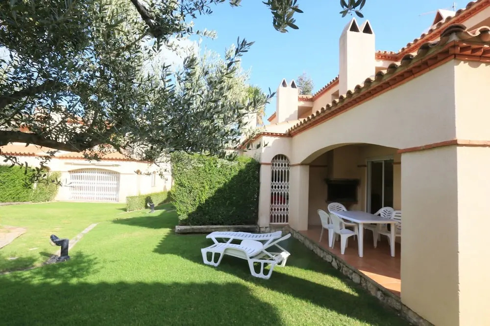 Casa Vista a la Piscina Para 8 Personas en Miami Playa