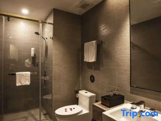 Homeinn Plus Hotel (Beijing Station, Guangjinmen Subway Station Branch)
