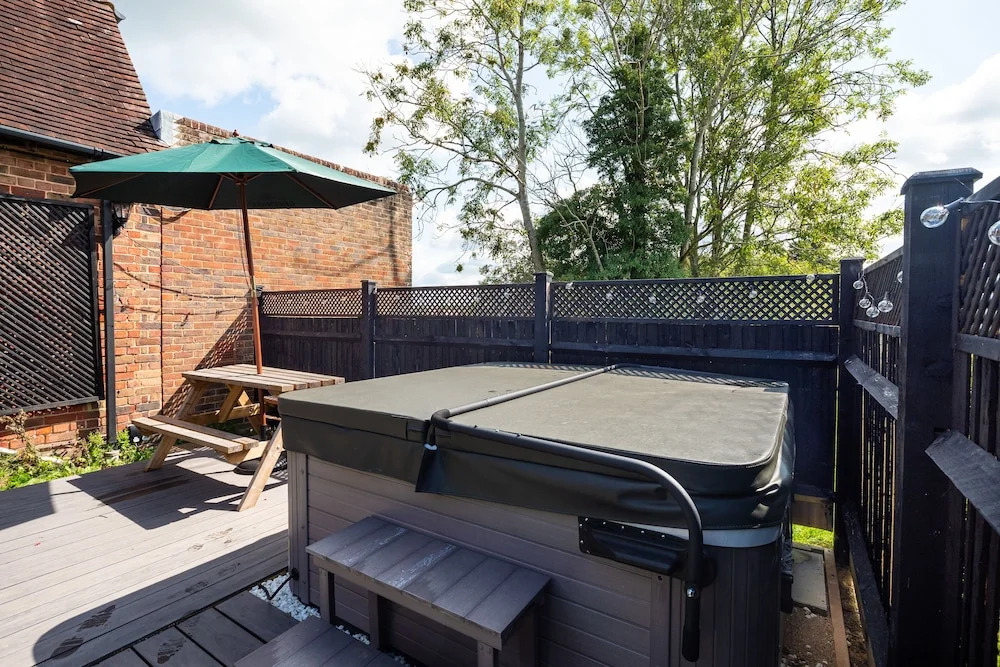 The Cottage at Gildridge Private Hot tub