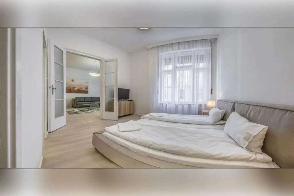 Luminous Design Apartment At Wesselényi Street