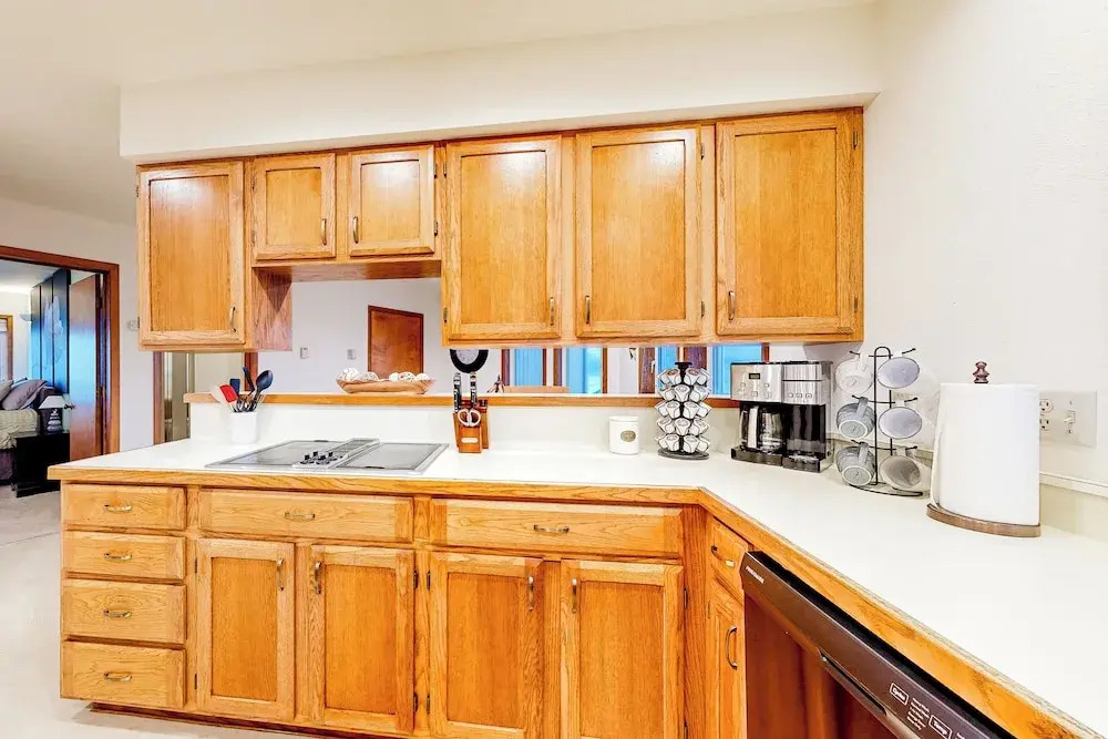 4BR Oceanfront Oasis w/ Patio, Views & Games