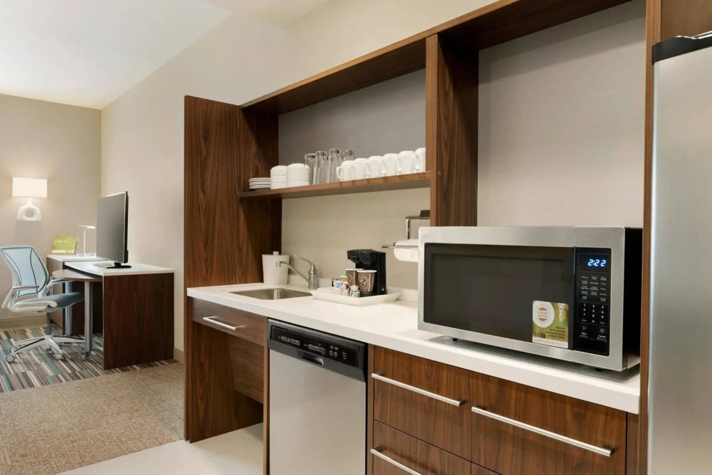 Home2 Suites By Hilton Menomonee Falls Milwaukee