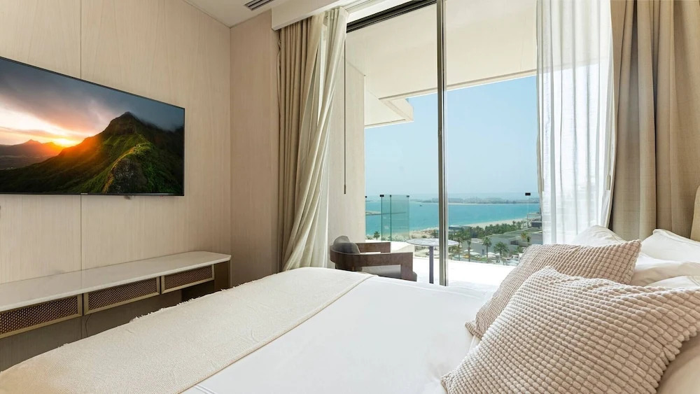 Five Palm Jumeirah 2 Bdr Full Sea View