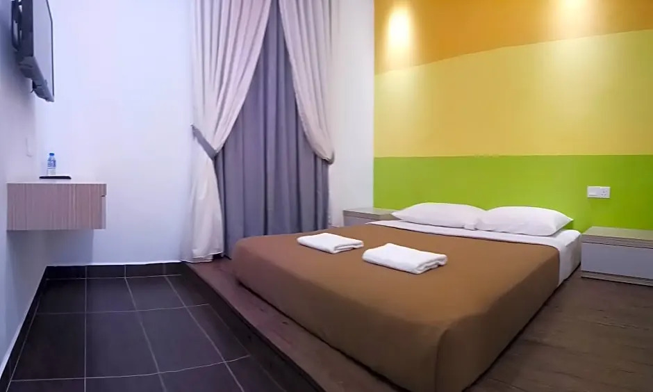 Dragon City Hotel