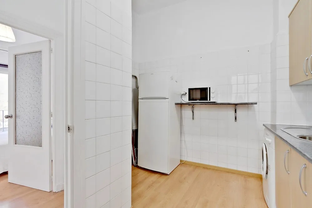 Del Parque Flats - Alvarez