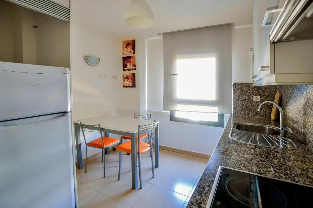 Apartamento de 3 dormitorios equipado Fenals