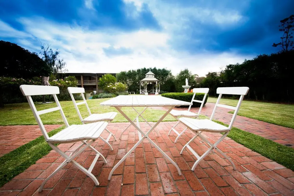 Sandown Regency Hotel & Apartments
