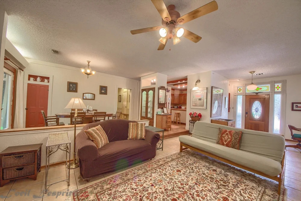 Carl Bellmer TS 360 - 2 Br Home
