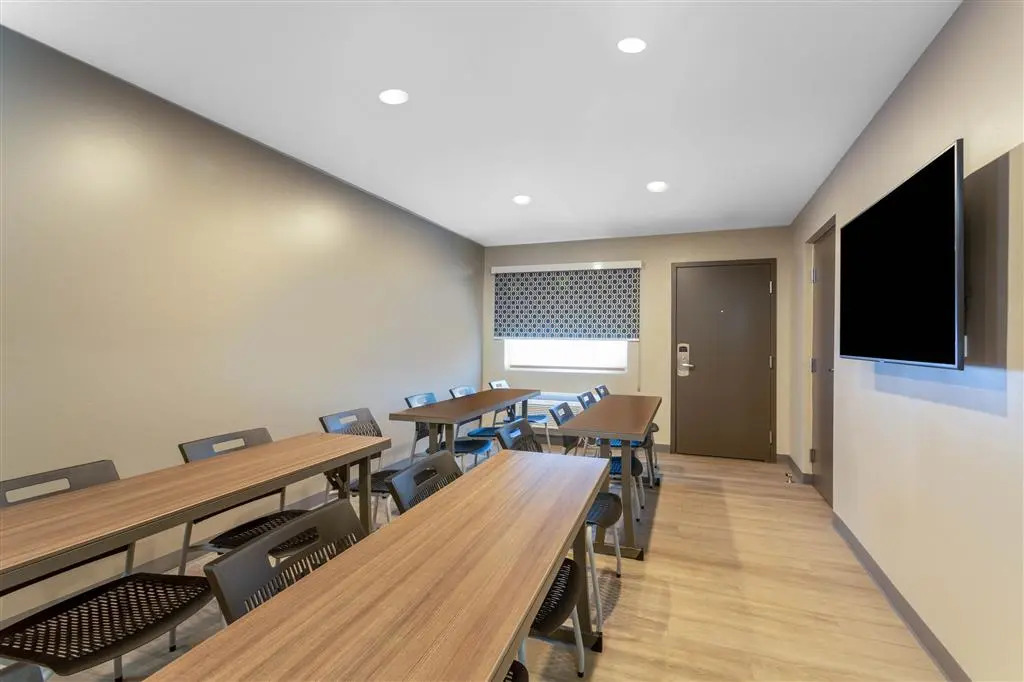 Days Inn by Wyndham Wilmington / University