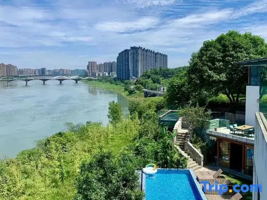 Zhenshan Qigu Hostel