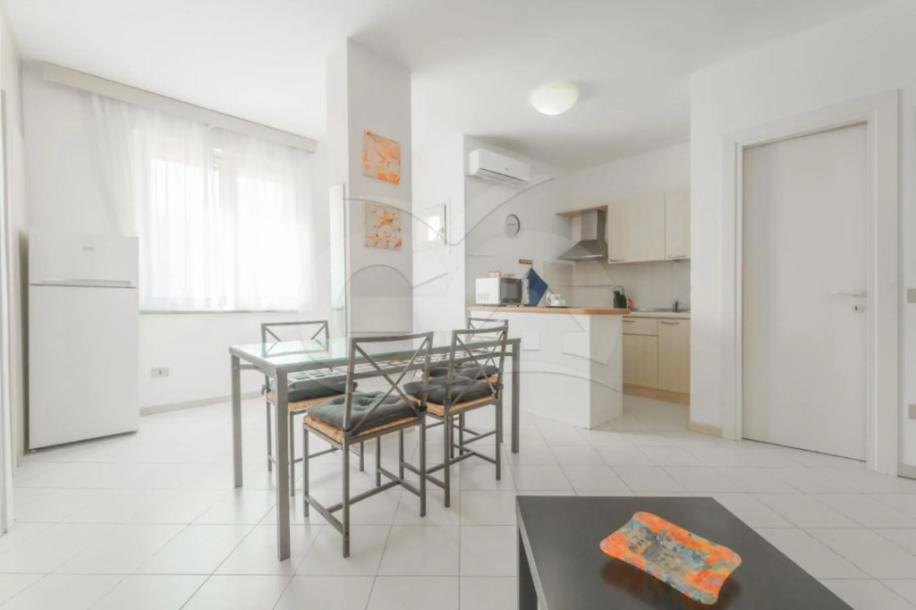 La Fontana in an enviable position on the seafront of Marina di Campo, sea and services close at han-LA FONTANA