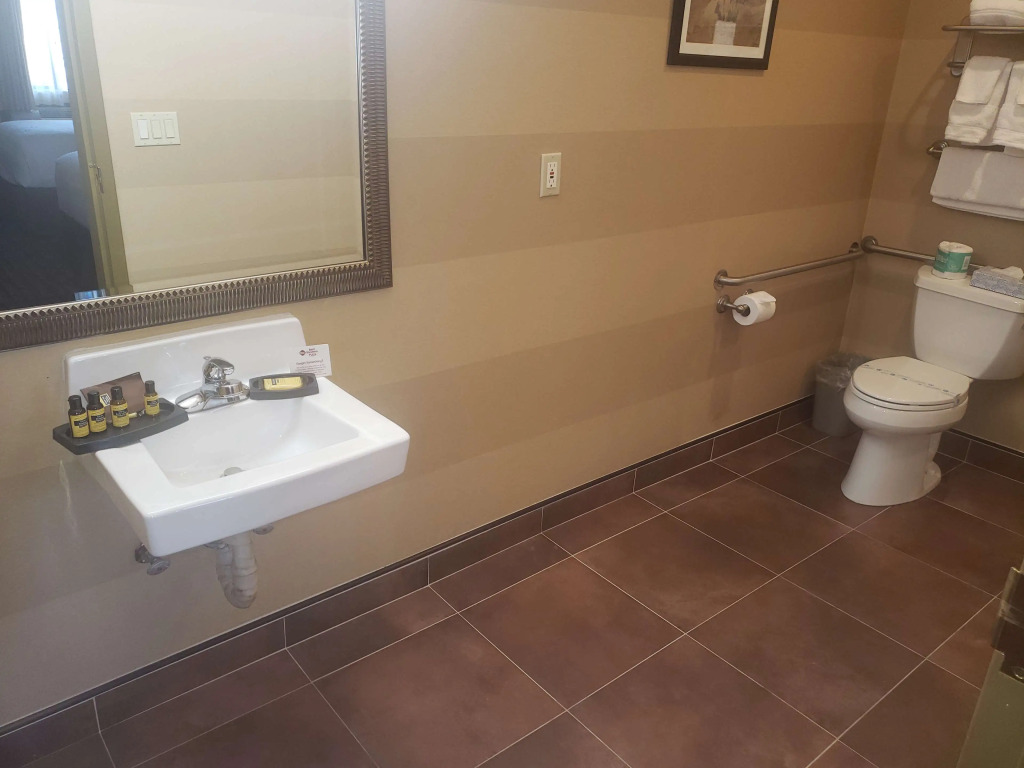 Best Western Plus Brookside Inn
