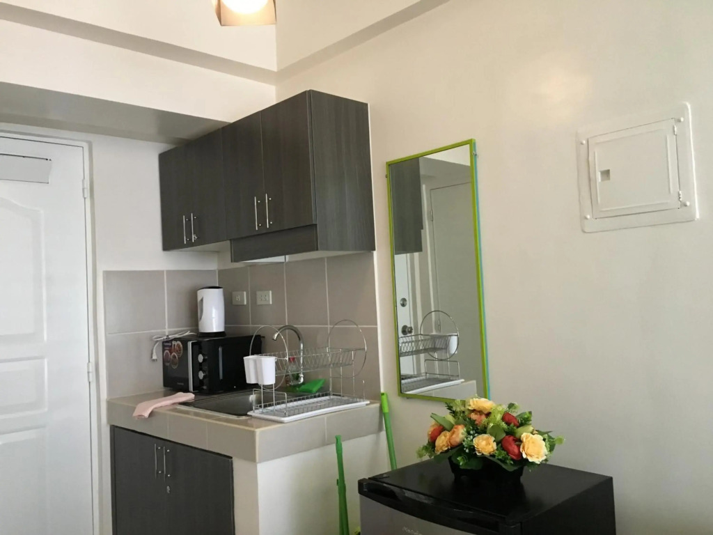 Marys Crib Tagaytay Staycation with Free Wifi & Pool