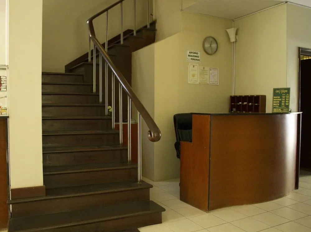 Hotel Oro Verde