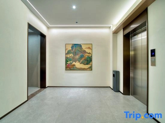 The Moonlit Temple Hotel (Wenzhou Longwan International Airport Branch)