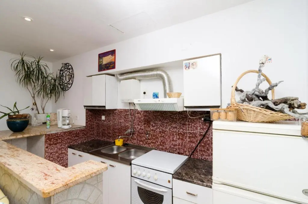 Apartment La Marina