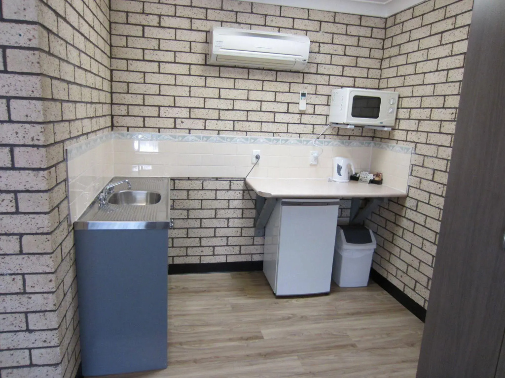 Cowra Crest Motel
