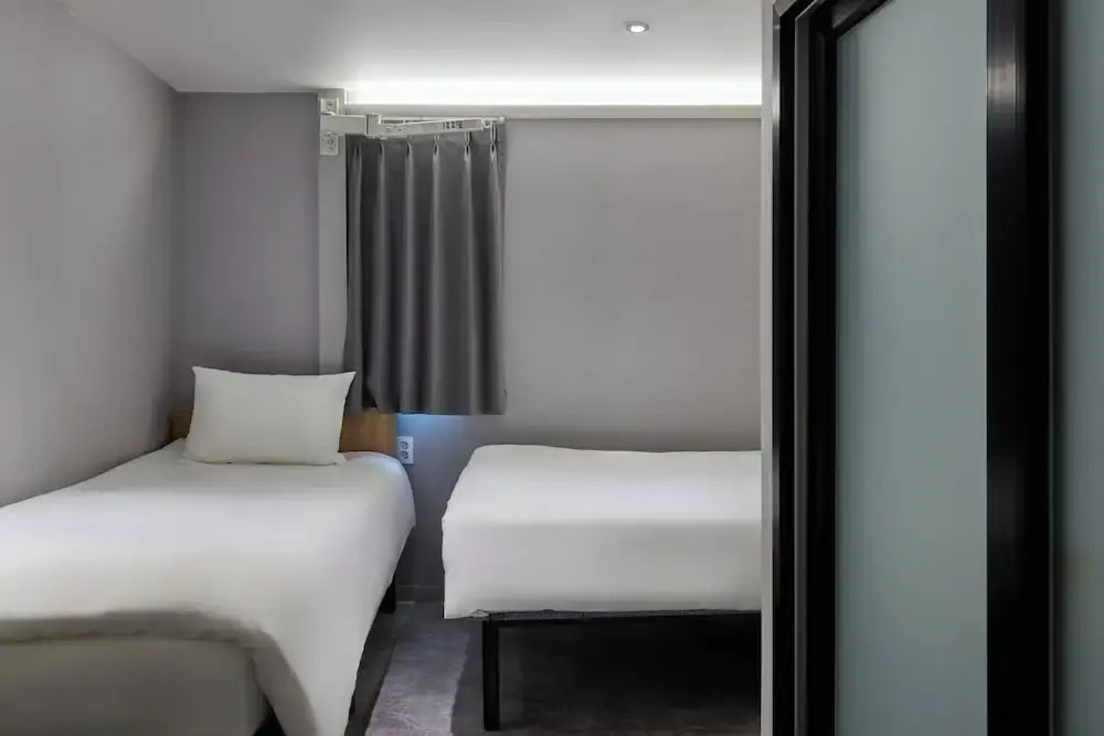 Half rest hostel Jongno Insa