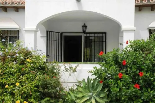 Califa Apartment