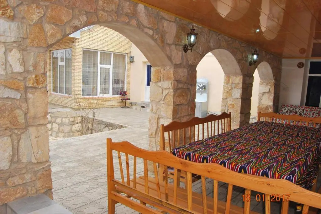Riad Nur & Tours