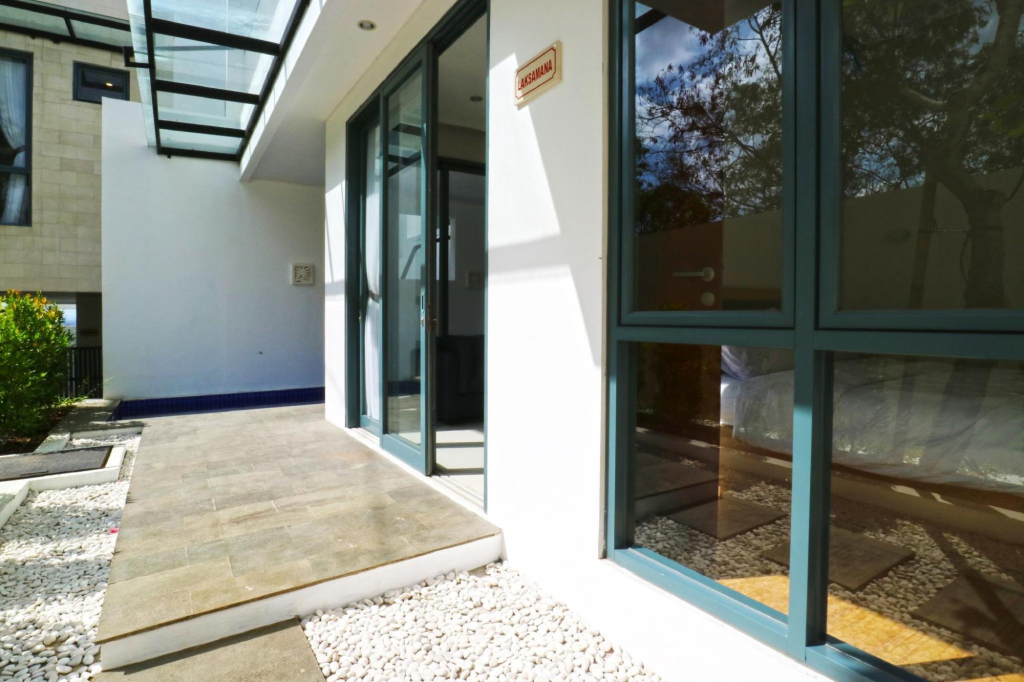 Cove Villa Prana