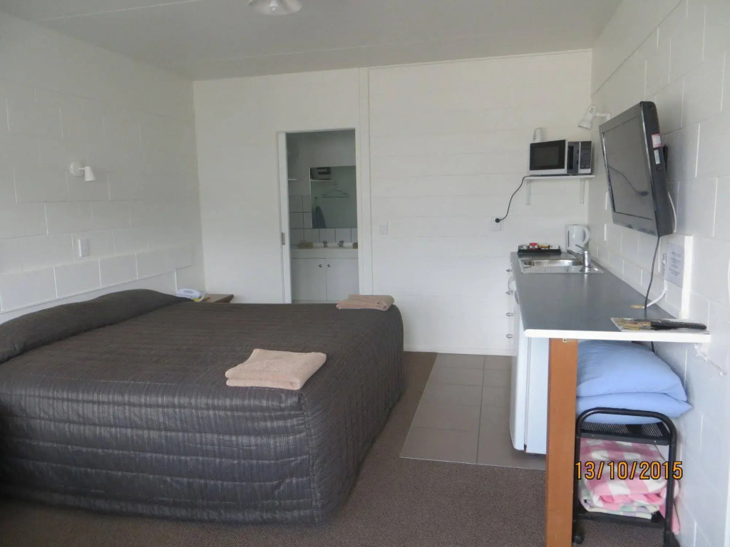 Central Court Motel