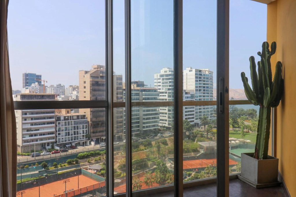 Stylish 3BR with Ocean View