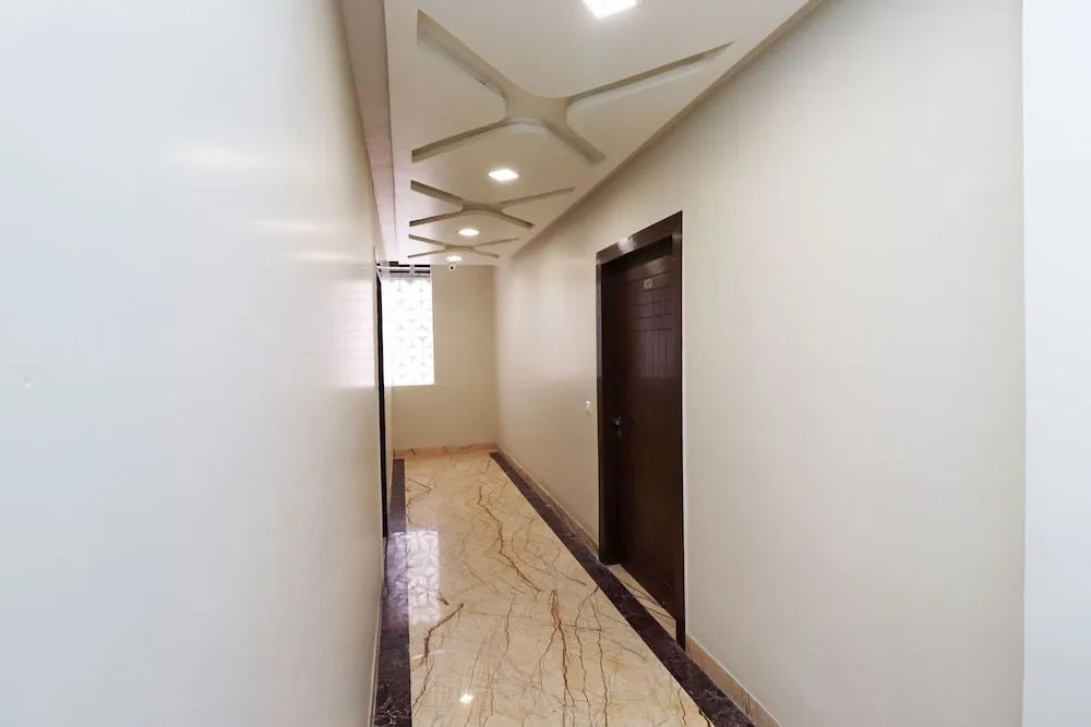 OYO 29175 Hotel Rp 74