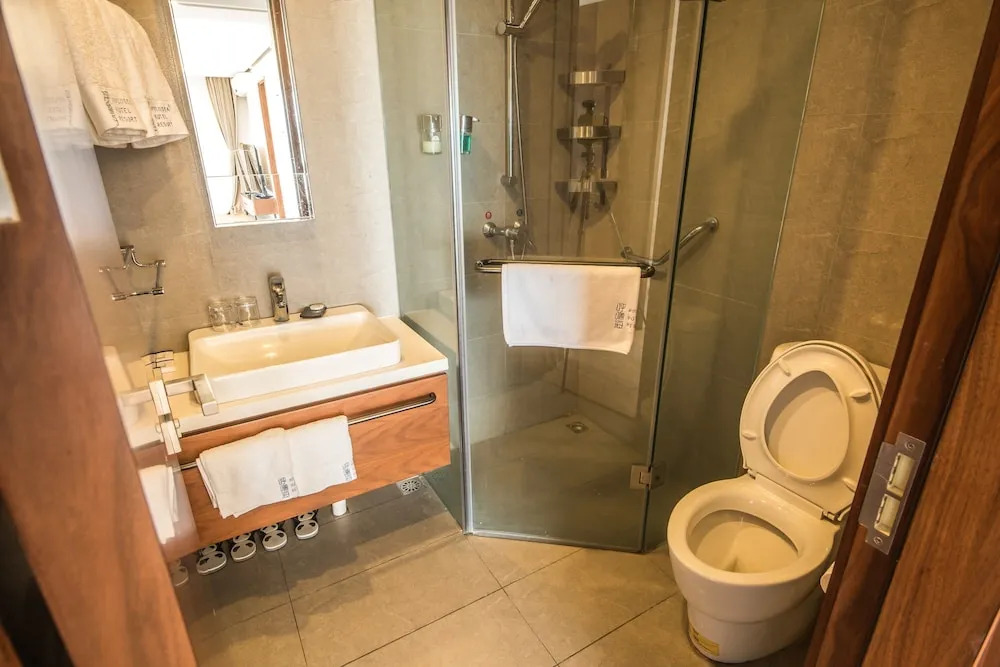 Hulusea Hotel Resort